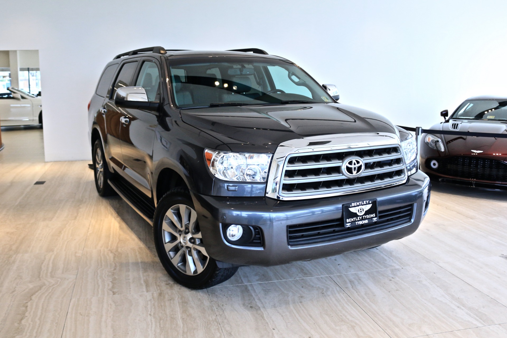 Toyota Sequoia 2014